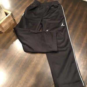 Boys size 5 Jordan pants